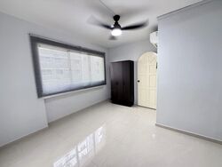 Blk 542 Serangoon North Avenue 4 (Serangoon), HDB Executive #529560241
